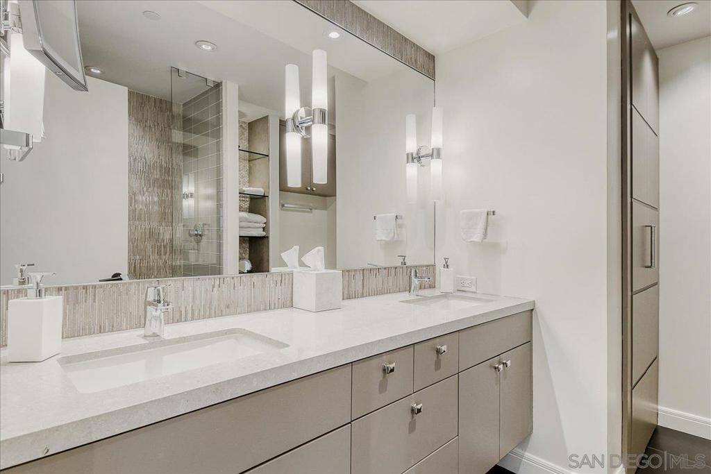 200 Harbor Drive, #2602, San Diego, CA 92101