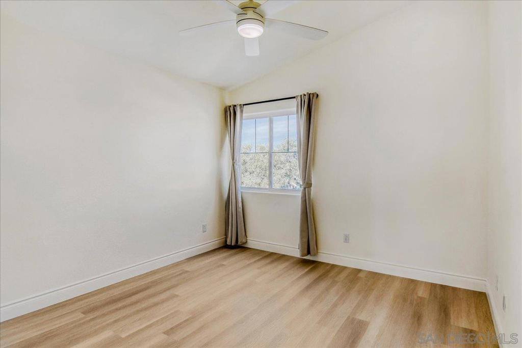 1974 Olivia Gln, Escondido, CA 92025