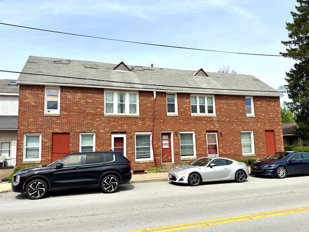 11 E Main St, Lucas, OH 44843