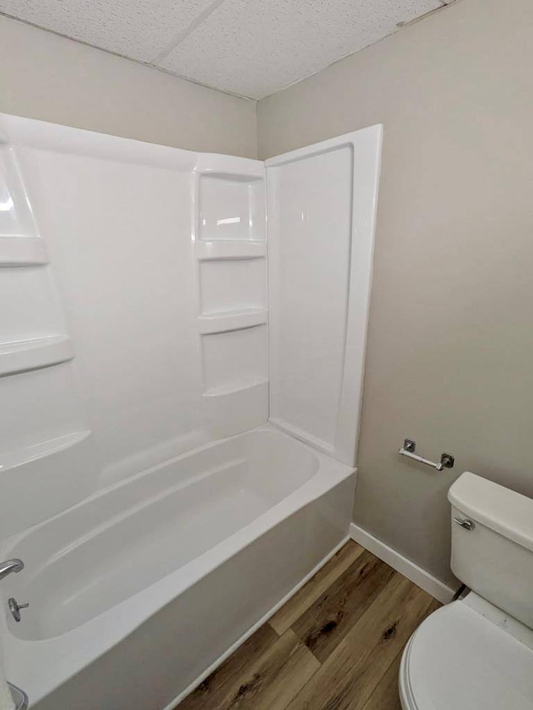 11 E Main St, Lucas, OH 44843
