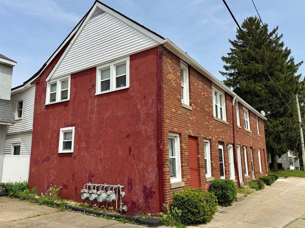 11 E Main St, Lucas, OH 44843