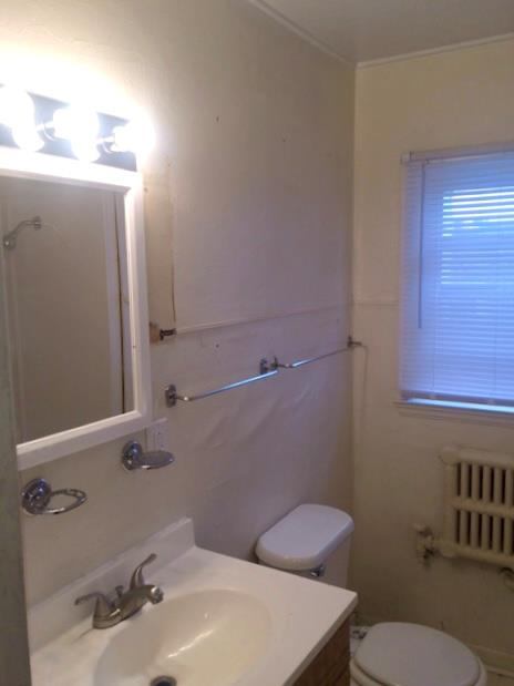 11 E Main St, Lucas, OH 44843