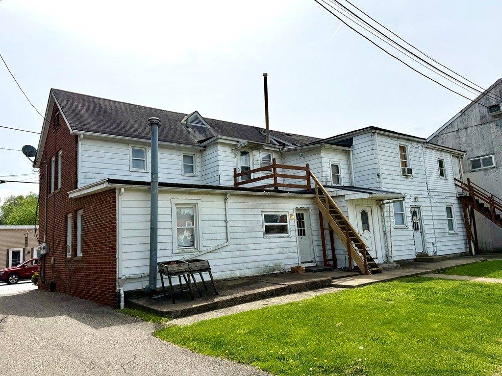 11 E Main St, Lucas, OH 44843