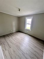 11 E Main St, Lucas, OH 44843