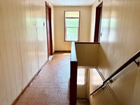 11 E Main St, Lucas, OH 44843