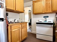 11 E Main St, Lucas, OH 44843