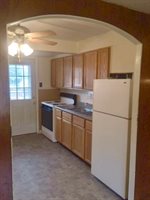 11 E Main St, Lucas, OH 44843