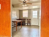 11 E Main St, Lucas, OH 44843