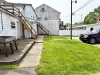 11 E Main St, Lucas, OH 44843