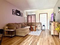 11 E Main St, Lucas, OH 44843