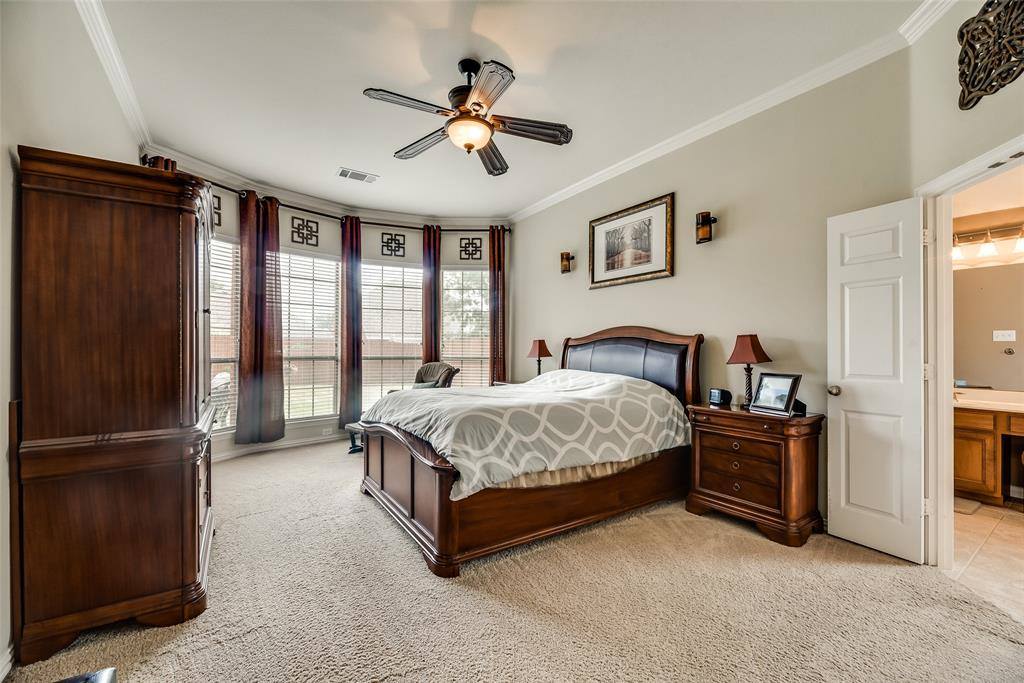 7044 Bethlehem Drive, Grand Prairie, TX 75054