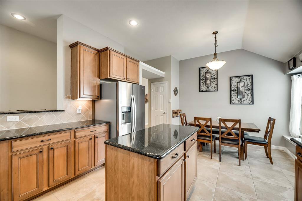 7044 Bethlehem Drive, Grand Prairie, TX 75054