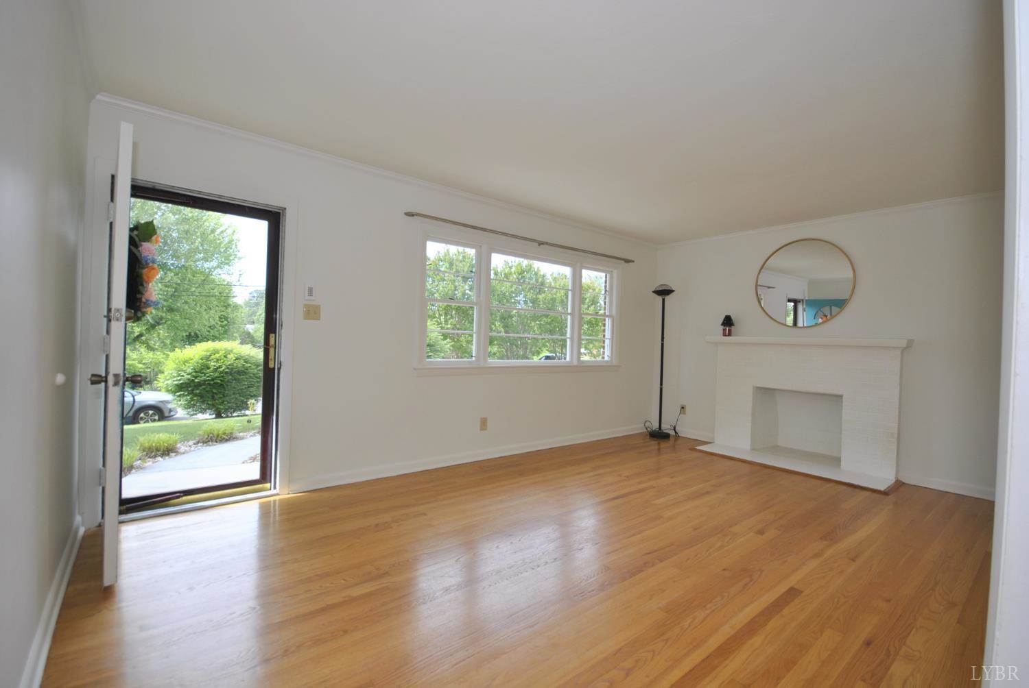 1130 Glenfield Drive, Lynchburg, VA 24502