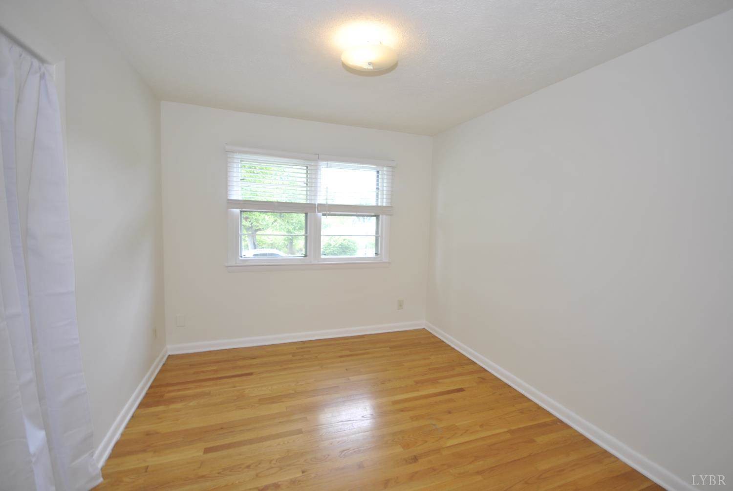 1130 Glenfield Drive, Lynchburg, VA 24502