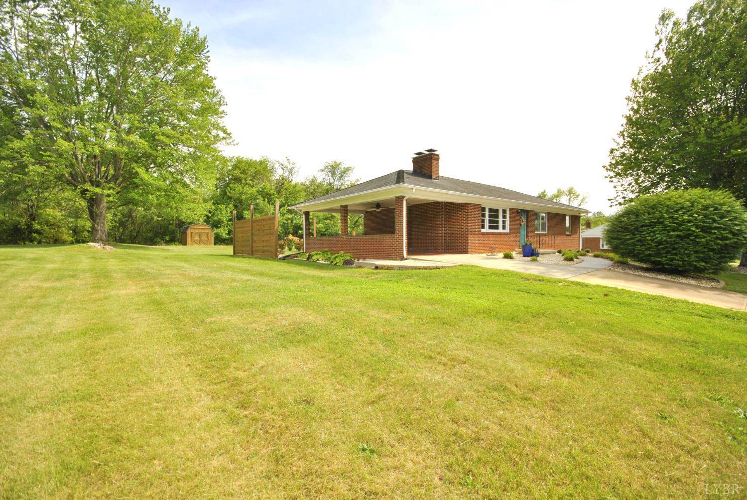 1130 Glenfield Drive, Lynchburg, VA 24502
