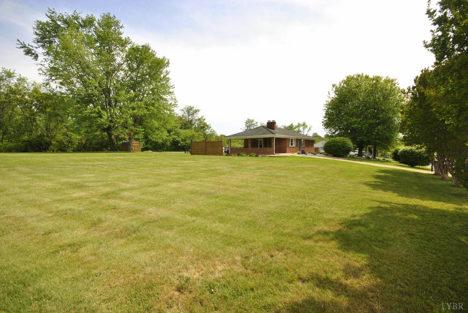 1130 Glenfield Drive, Lynchburg, VA 24502