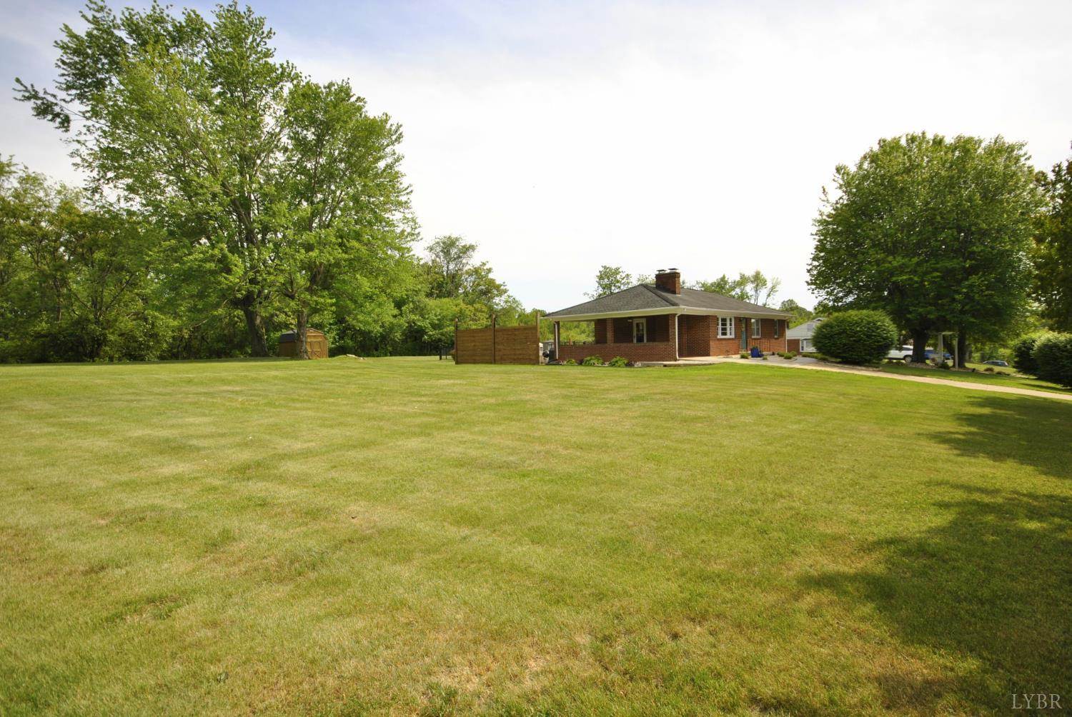 1130 Glenfield Drive, Lynchburg, VA 24502