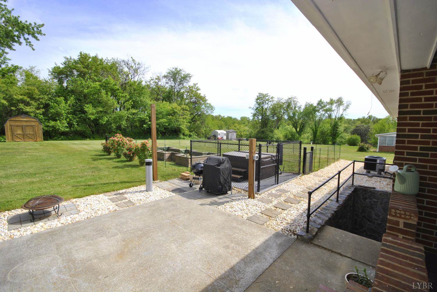 1130 Glenfield Drive, Lynchburg, VA 24502