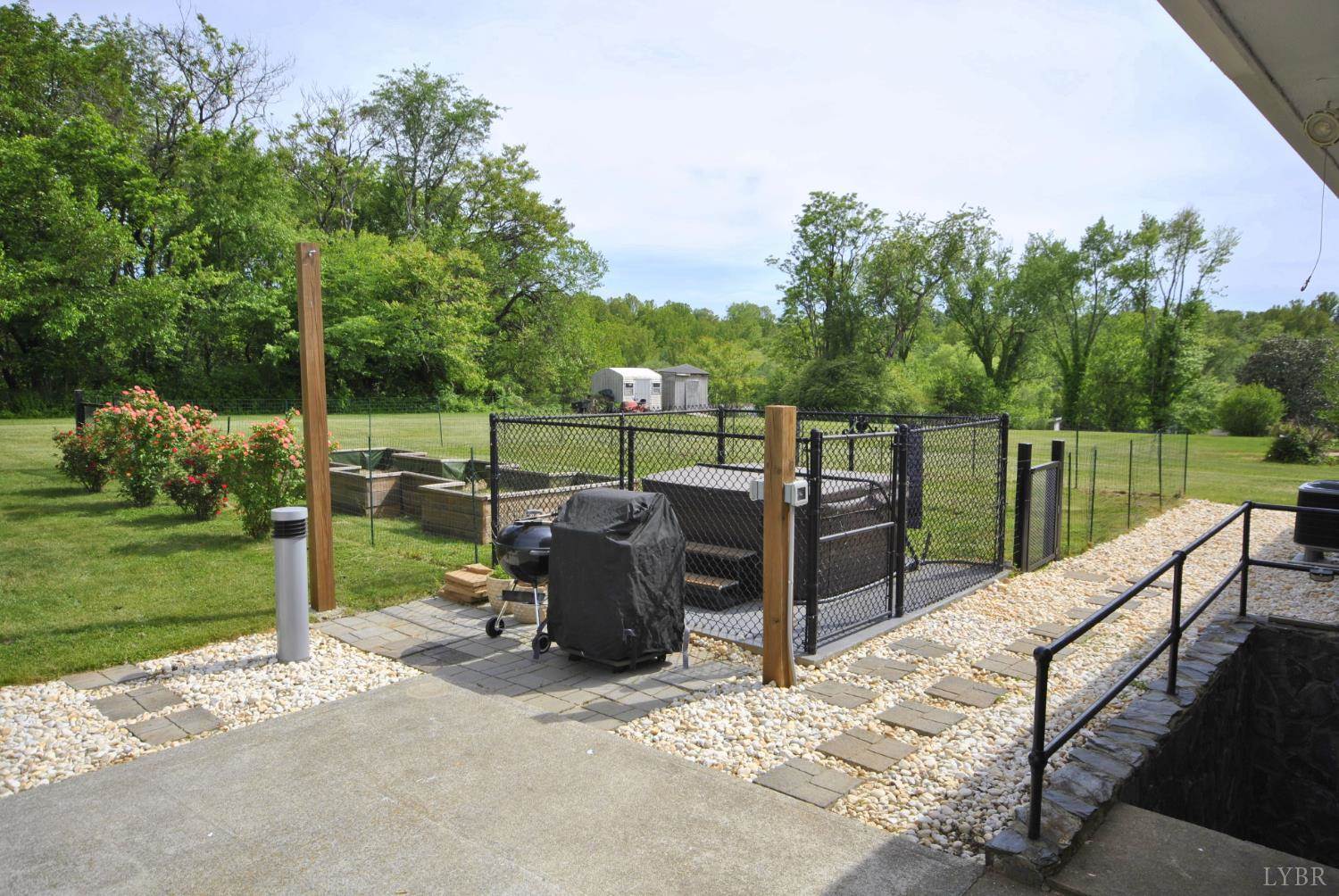 1130 Glenfield Drive, Lynchburg, VA 24502