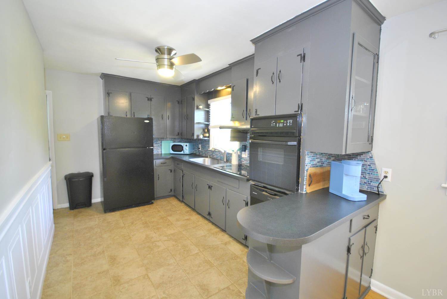 1130 Glenfield Drive, Lynchburg, VA 24502