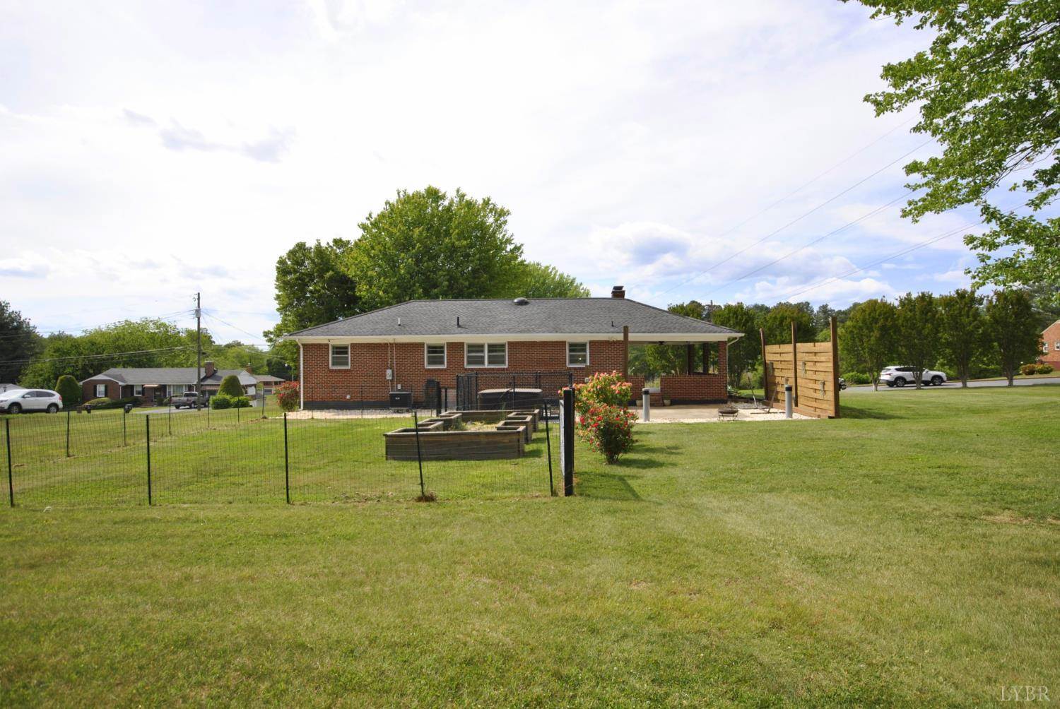 1130 Glenfield Drive, Lynchburg, VA 24502