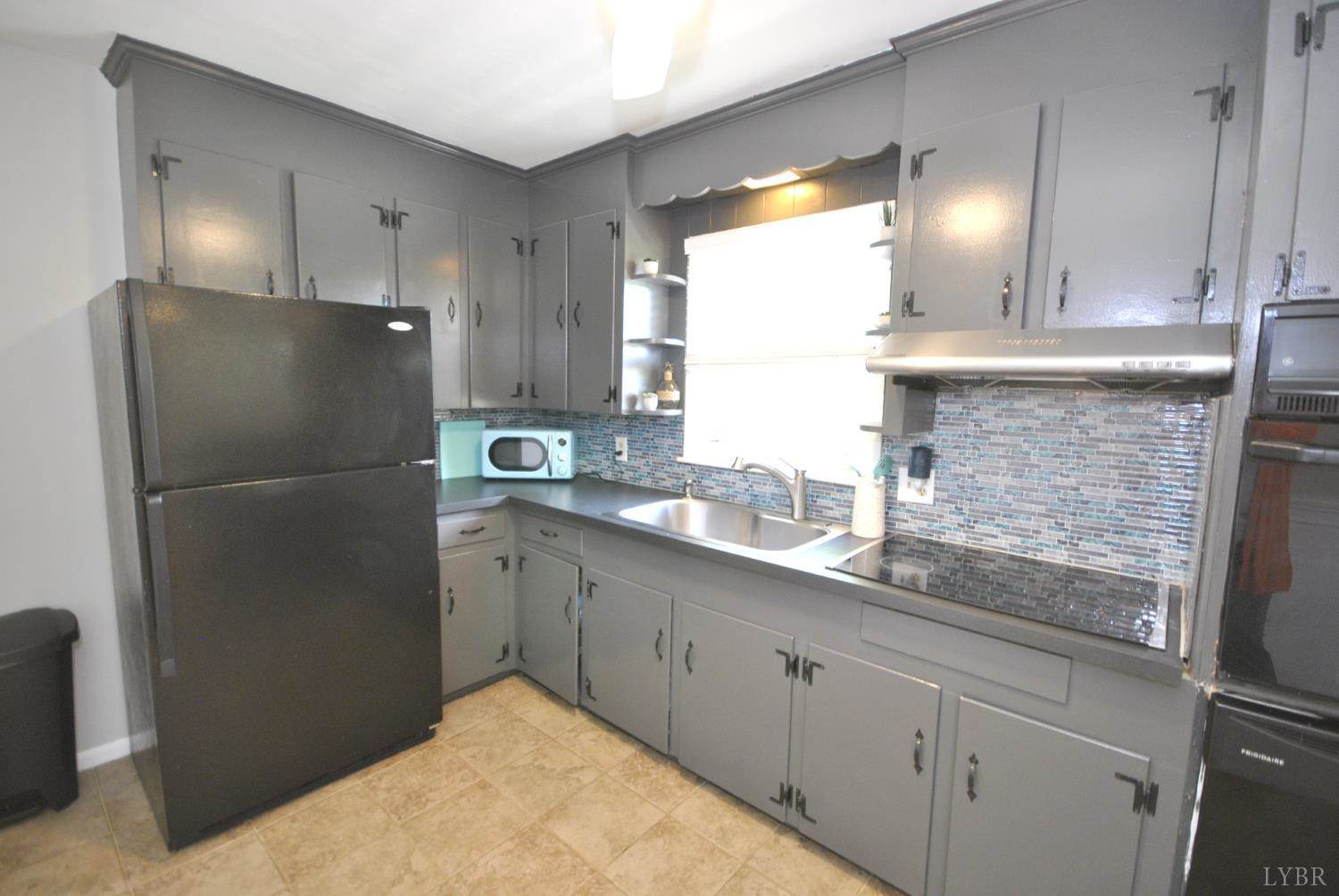 1130 Glenfield Drive, Lynchburg, VA 24502