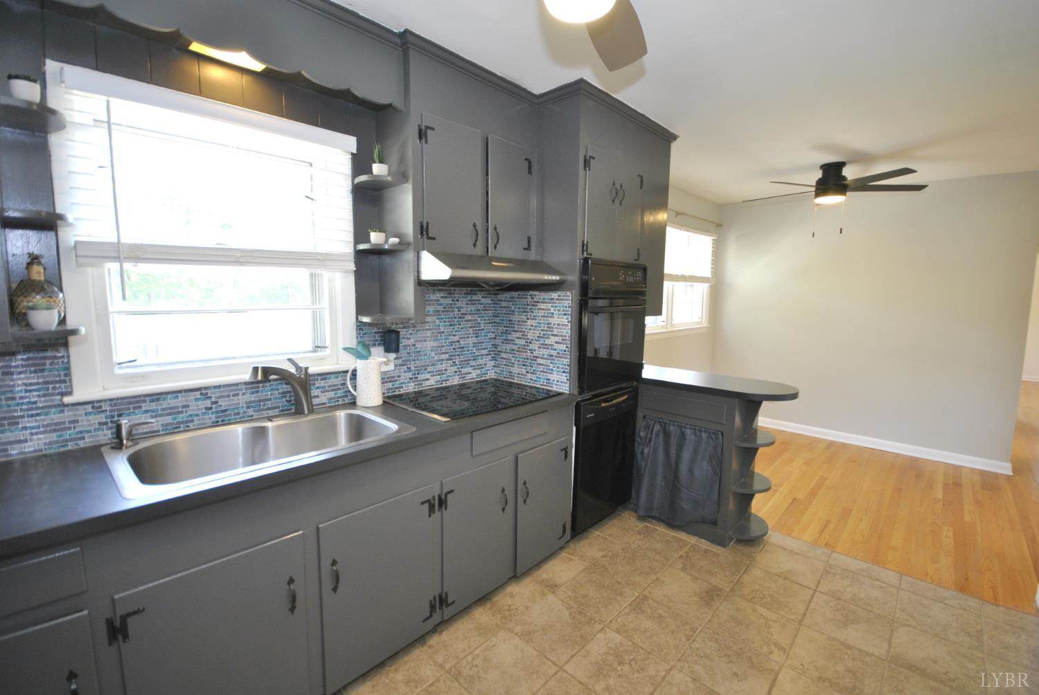 1130 Glenfield Drive, Lynchburg, VA 24502