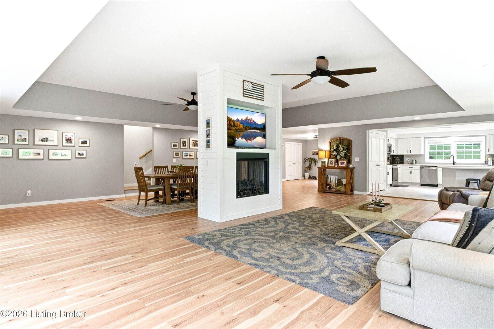 343 Pipeline Rd, Elizabethtown, KY 42701