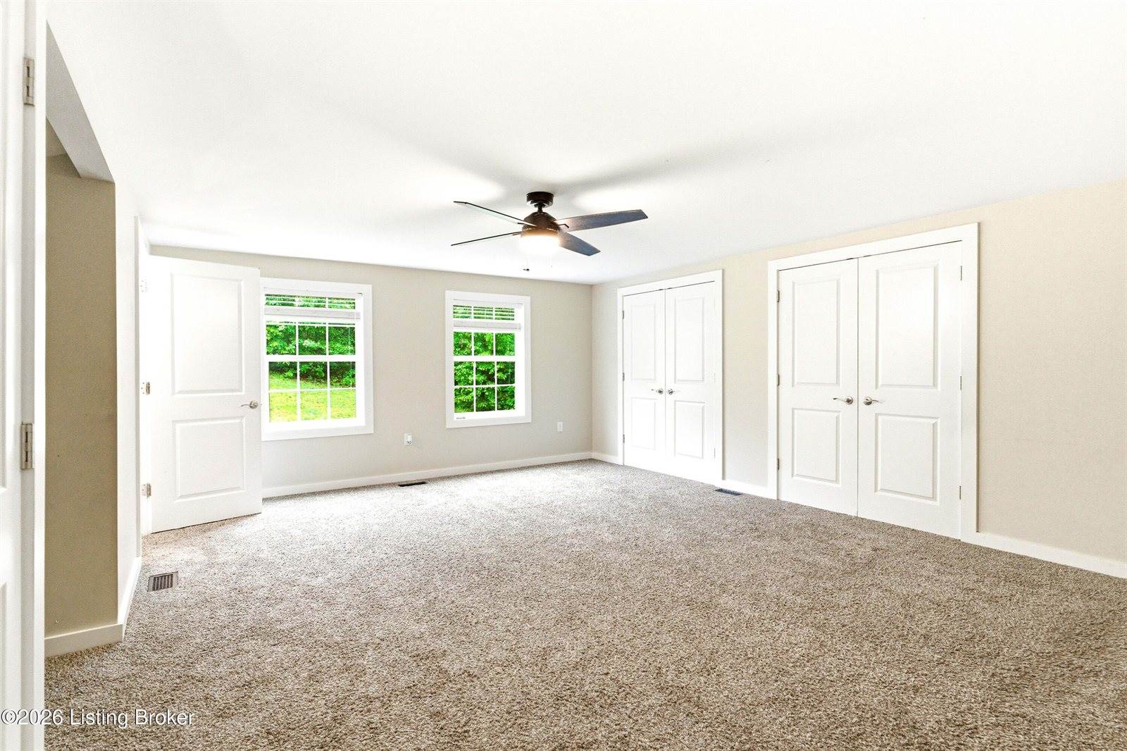 343 Pipeline Rd, Elizabethtown, KY 42701