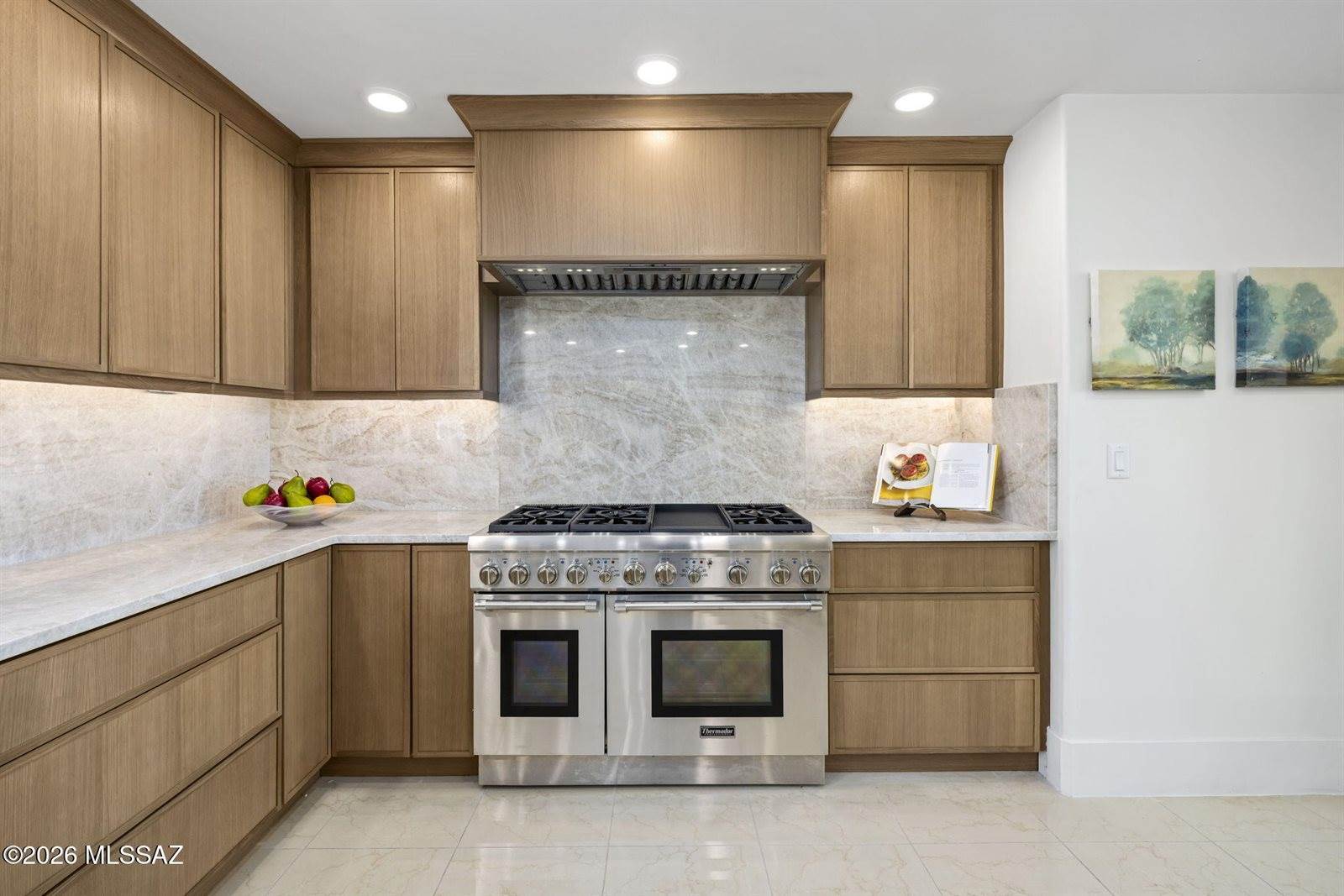 295 West Valle Del Oro Road, Oro Valley, AZ 85737