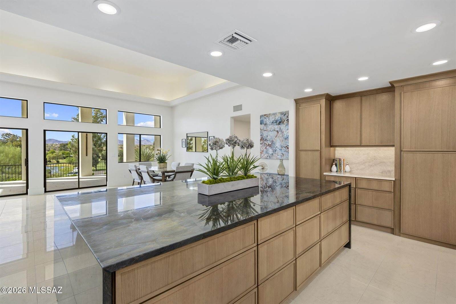 295 West Valle Del Oro Road, Oro Valley, AZ 85737