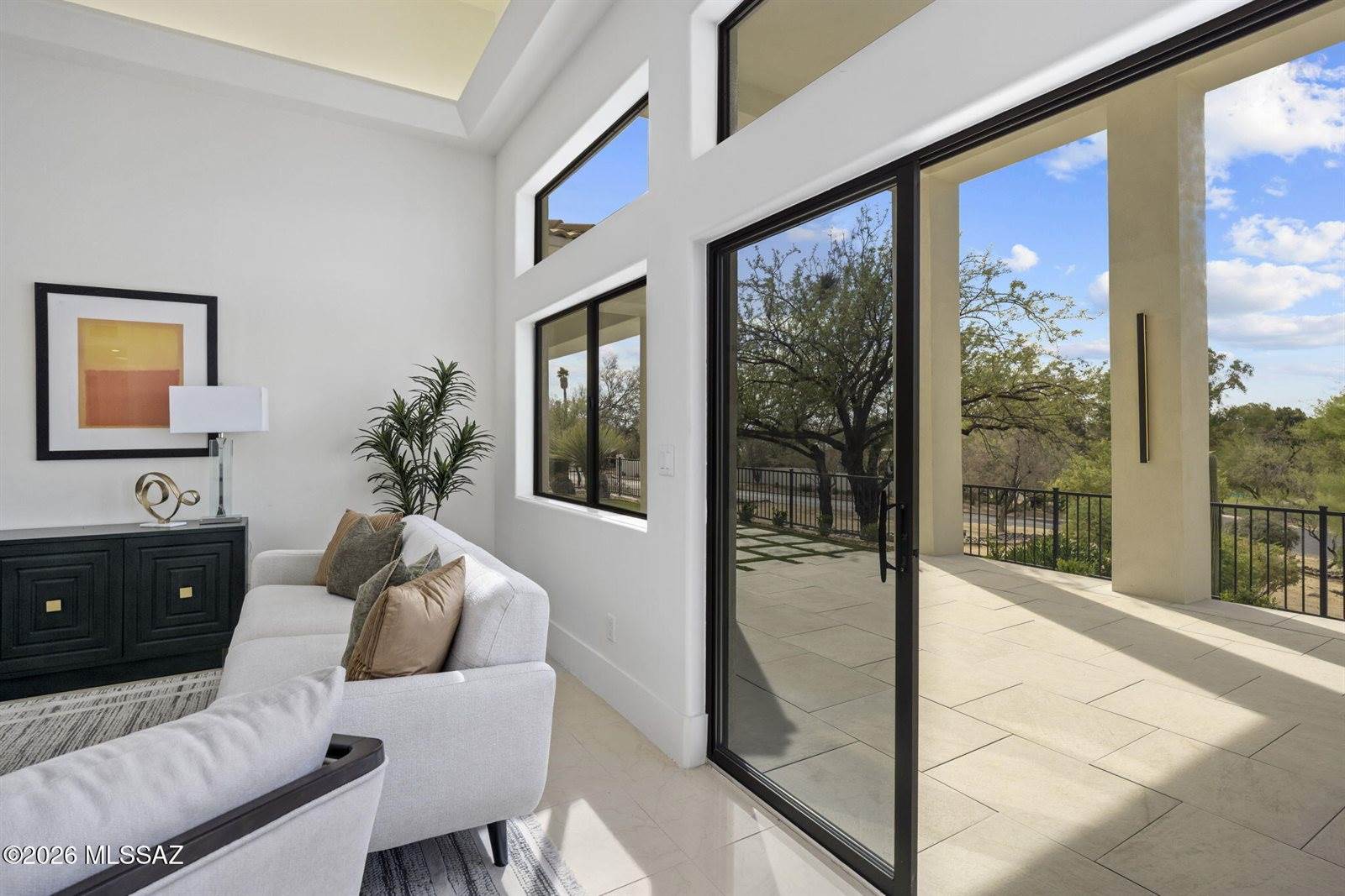 295 West Valle Del Oro Road, Oro Valley, AZ 85737