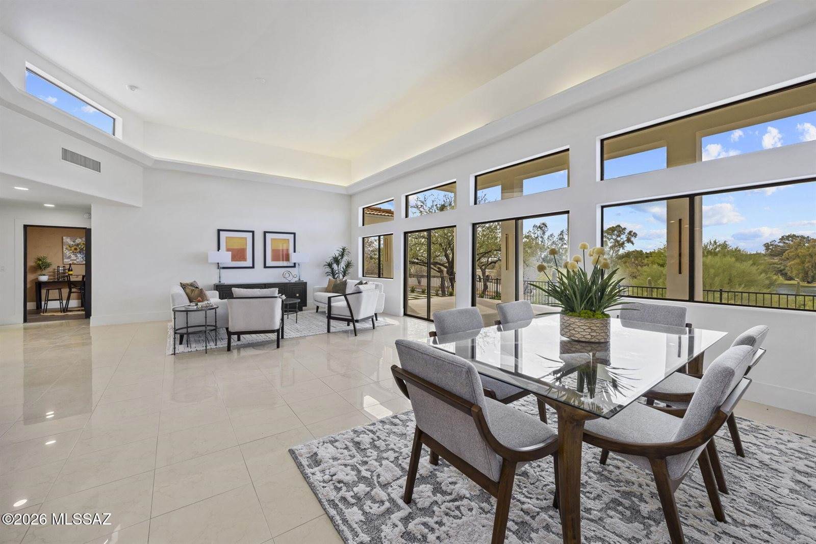 295 West Valle Del Oro Road, Oro Valley, AZ 85737