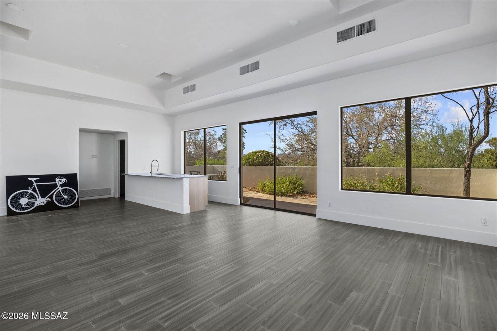 295 West Valle Del Oro Road, Oro Valley, AZ 85737