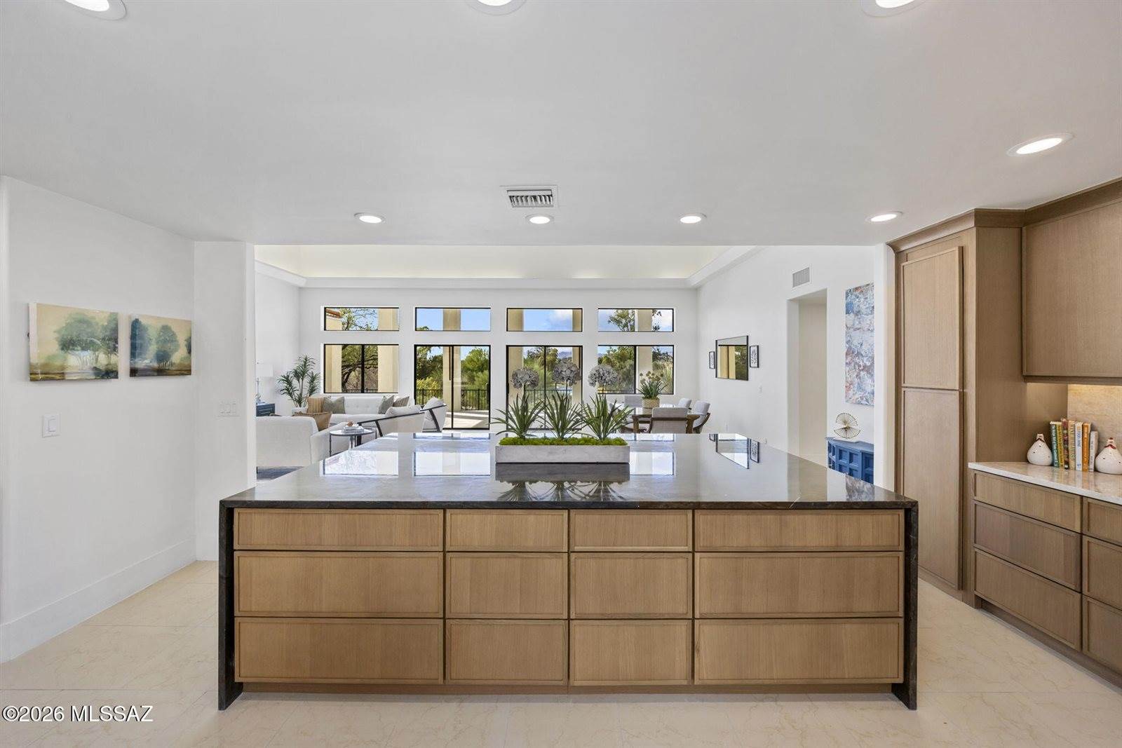 295 West Valle Del Oro Road, Oro Valley, AZ 85737