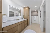 295 West Valle Del Oro Road, Oro Valley, AZ 85737