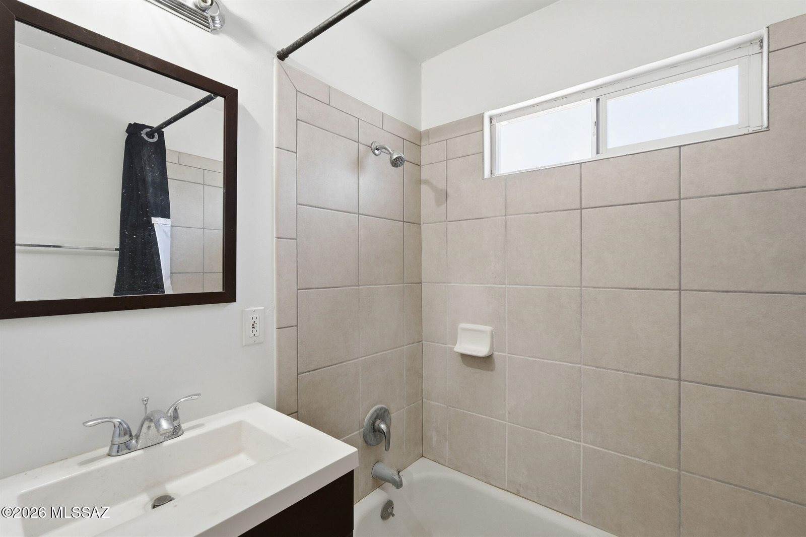 2721 East Fort Lowell Road, Tucson, AZ 85716