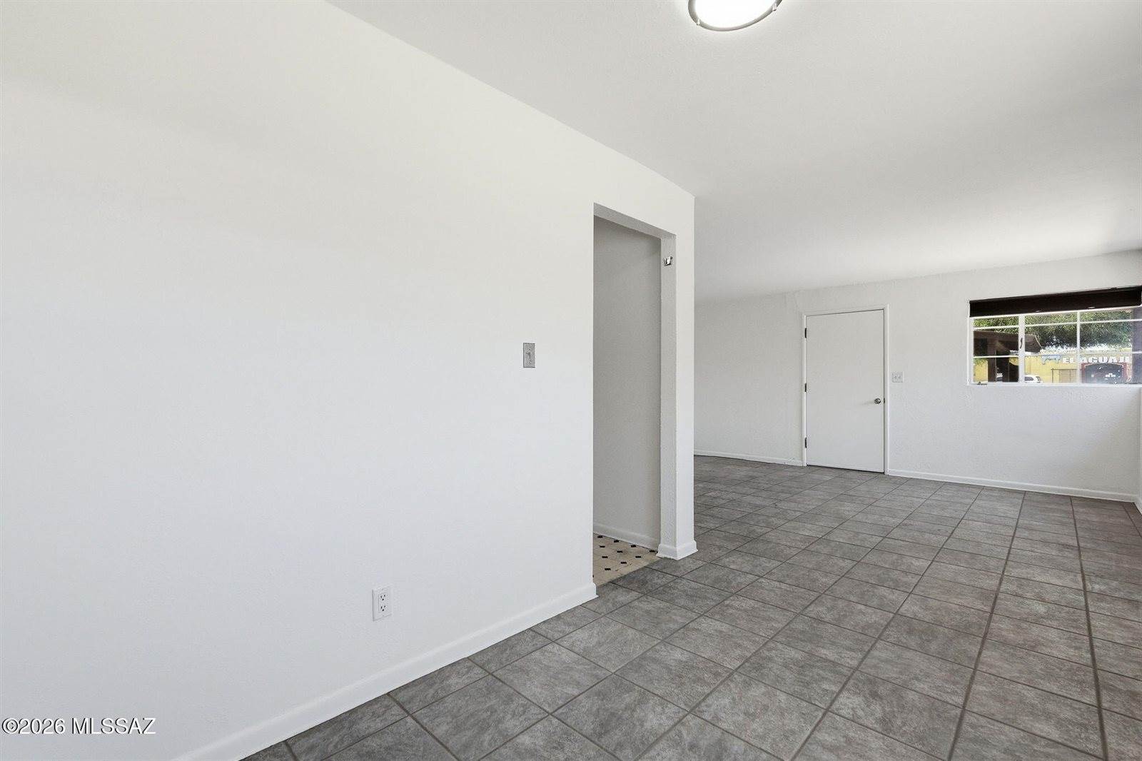 2721 East Fort Lowell Road, Tucson, AZ 85716
