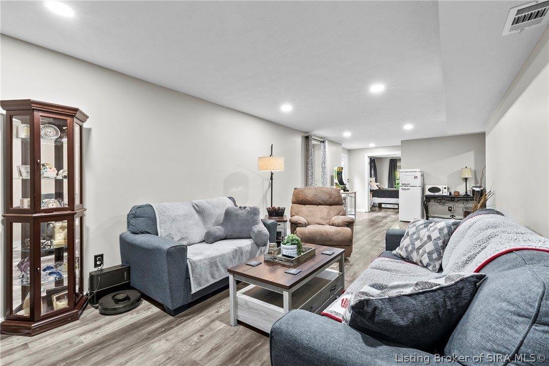 8940 Rufing Road, Greenville, IN 47124