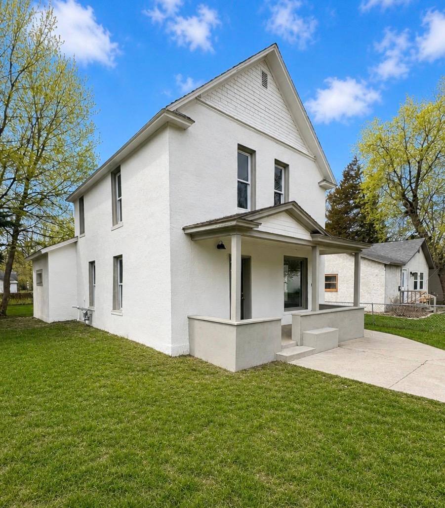 420 D Street NE, Brainerd, MN 56401