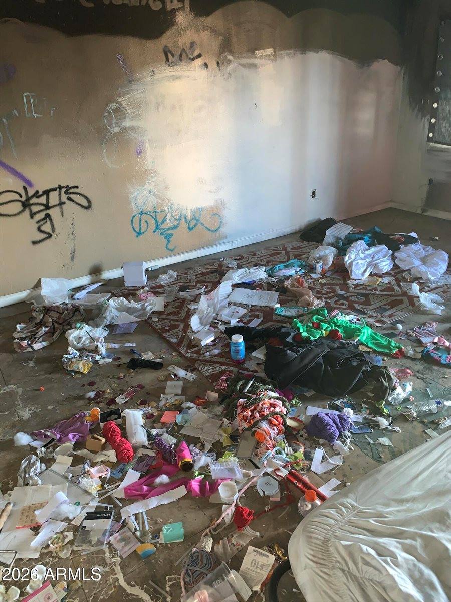 4202 North 72ND Lane, Phoenix, AZ 85033