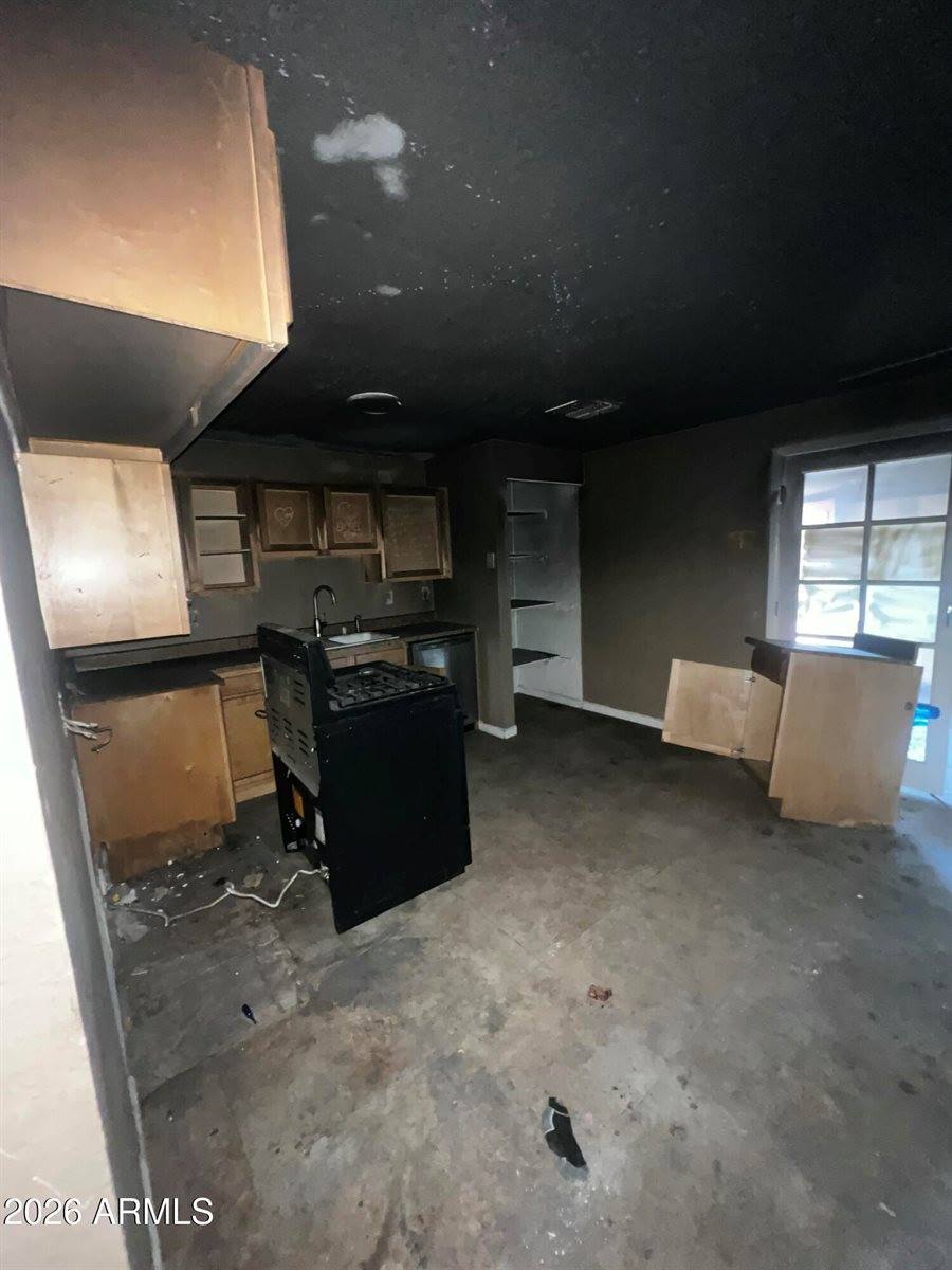 4202 North 72ND Lane, Phoenix, AZ 85033