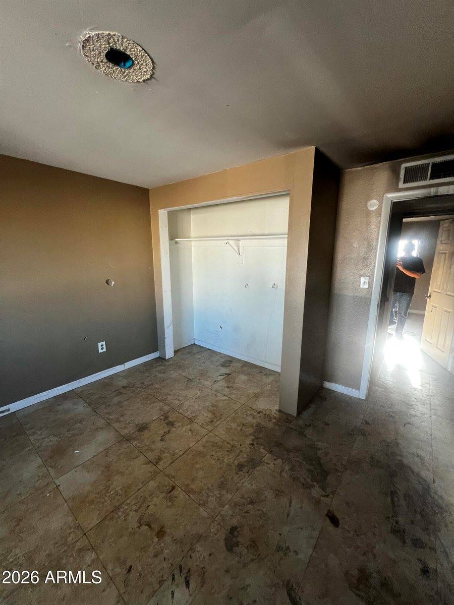 4202 North 72ND Lane, Phoenix, AZ 85033
