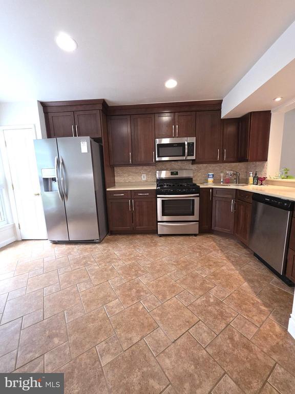 6626 Cypress Point Road, Alexandria, VA 22312