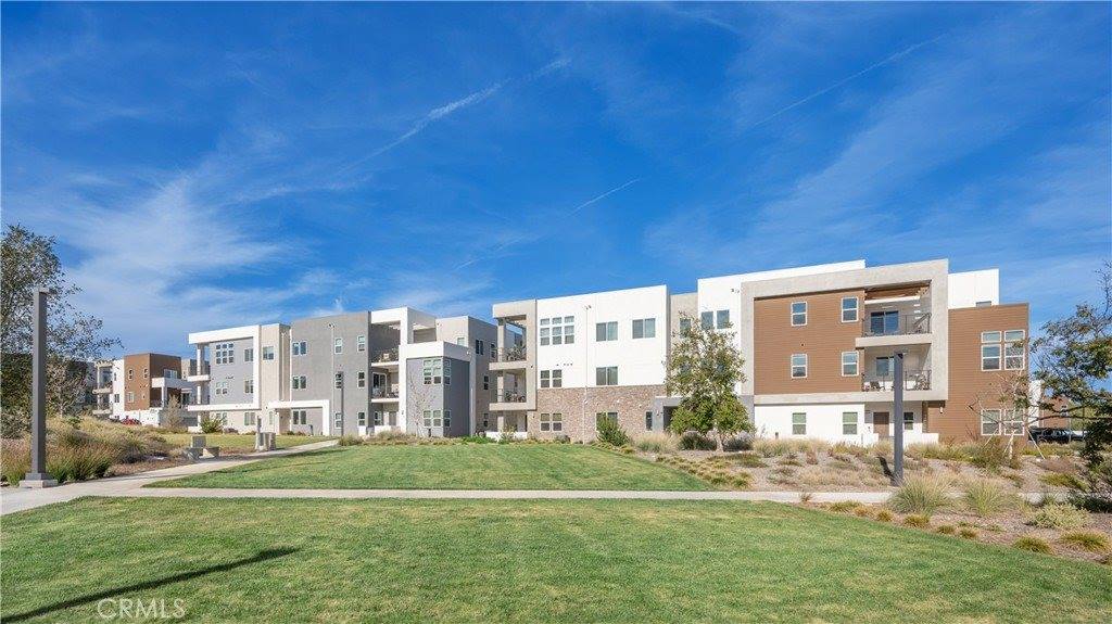 27225 Cranmore, Valencia, CA 91381
