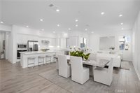 27225 Cranmore, Valencia, CA 91381