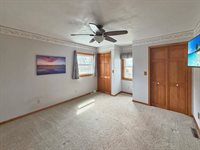 2472 West Red Oak Road, Freeport, IL 61032