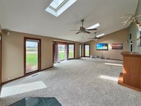 2472 West Red Oak Road, Freeport, IL 61032