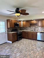 15 Hirst, Lansdowne, PA 19050