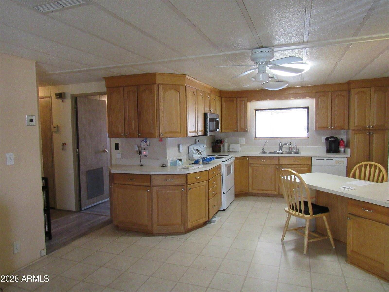 3411 South Camino Seco --, Tucson, AZ 85730